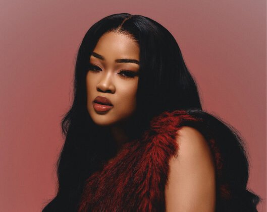 In Conversation with siinaye: A Voice in Bloom 